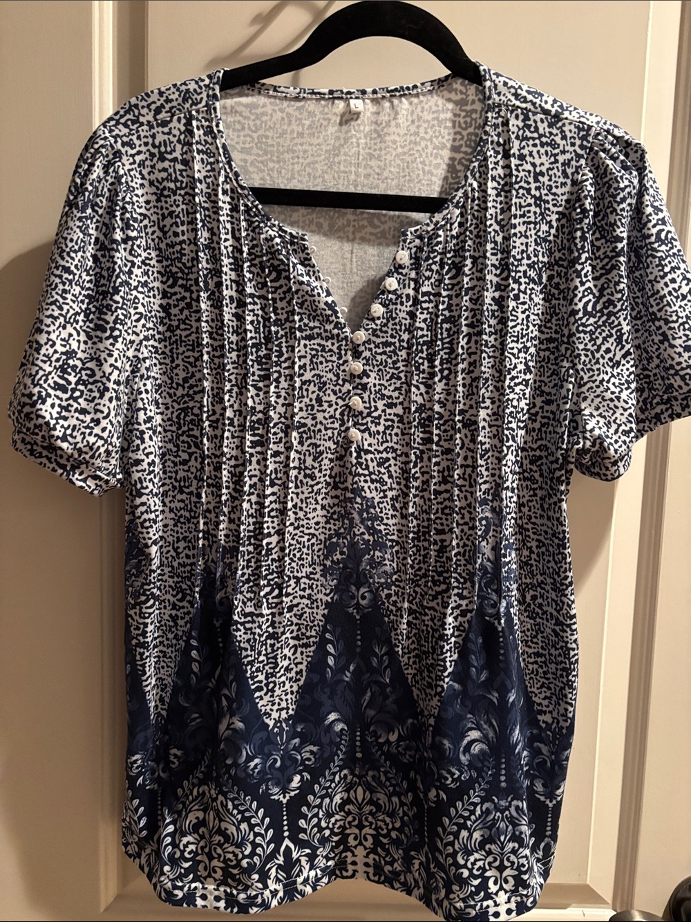 Women's Navy and White Short-Sleeve Printed Top